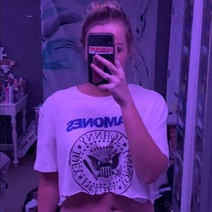 Cropped Tee
